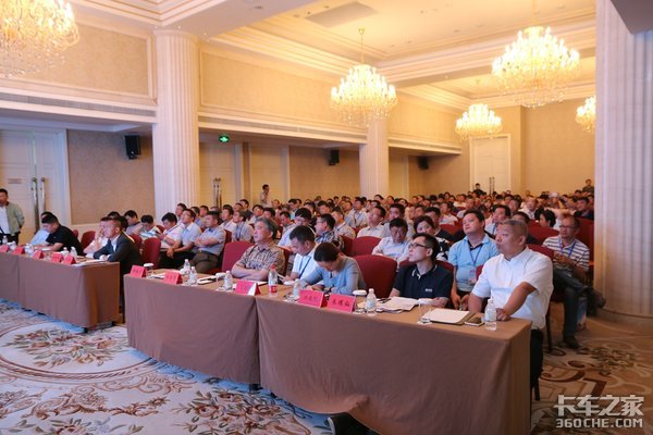 不管你信不信 红岩已经把中置轴铺开了