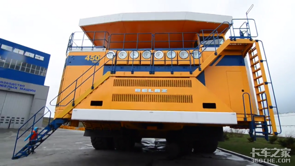 载重450吨 belaz 75710自卸车价值4千万