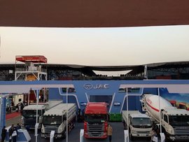 �����������౦��չ