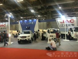 帅铃轻卡亮相澳门车展