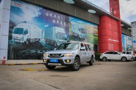 ����TF185Ƥ������