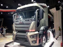 哪款才是你的最爱 江铃重卡展台产品速览