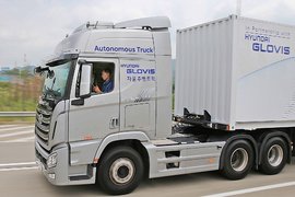 韩国现代卡车：半自动驾驶路试成功，可自动变道