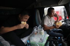 һ���������˾����68Сʱ��ѩ���4400�����һ·����������