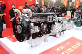 600马力升级发动机 全新车桥 升级变速箱 重汽年会上的新动力链