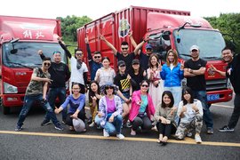 5���ˣ�2̨�Ῠ��30�촩Խ���أ���������̾�š��������й��У��ϣ�