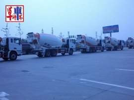 联合卡车混凝土搅拌车