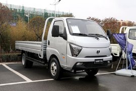 国六柴油机+4.5吨公告 买缔途这款小卡还要什么轻卡?