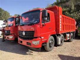 �⳵���Ŷ��糵�꣬����ʶ���˲����࣬��ҿ������󵱳����˶���