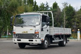 轻卡配8挡箱越来越常见了 这台帅铃Q6跑山区很不错