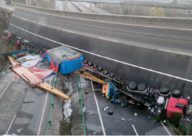 ��ʯ�߼����¹����·������ˣ���������·�м� ��ʩ�����ϵ�·��