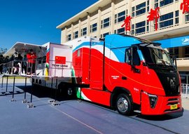 黄河车身+氢燃料+92.5方厢体 揭秘国内首辆自主研发的雪蜡车有多厉害