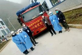 ������ɫ���¾������ء������ȷ���ʿ��