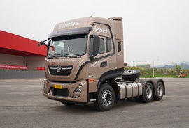 搭载13L520马力发动机 下卧铺宽1米 东风天龙KL再出新!