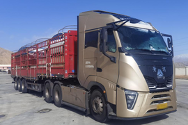 孤勇者高辉的伙伴——黄河X7牵引车