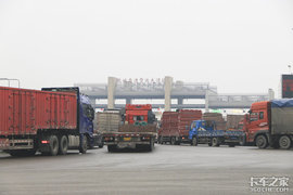 300元运费变2400 上海闵行一货运司机因哄抬运费被采取刑事强制措施