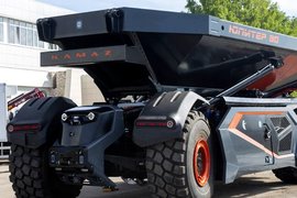 没驾驶室的矿场巨无霸 KAMAZ展示50吨级无人自卸车！