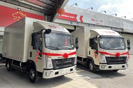 引领绿色物流 中国重汽HOWO蓝立方新能源轻卡广州上市