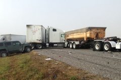 �����¹ʾ�ʾ����������ײ��ʹ2��50��