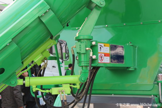 ������Ի�&nbsp;�м�����LNG���賵��ϸͼ��