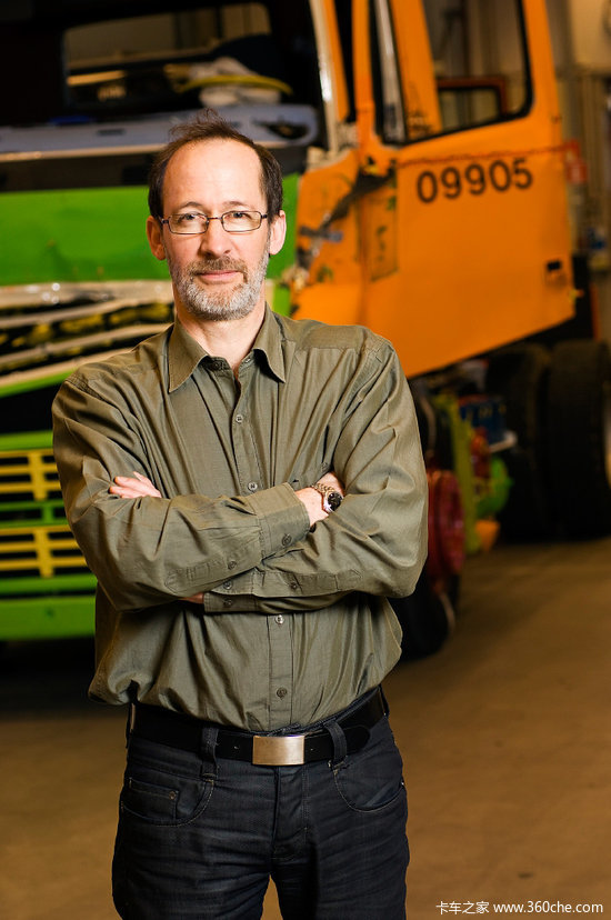 �ֶ��ֿ������棺ƣ�ͼ�ʻ�շ������¹�