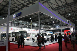 菲亚特携手依维柯亮相