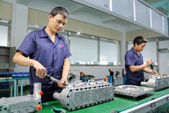 ���ڻ�������ͷ�� �����ض��ѹ�˾����