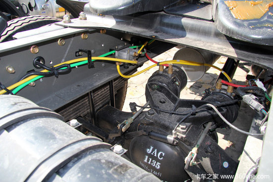 �ۿ��г�Ѱͻ��&nbsp;��������30̨LNGǣ����