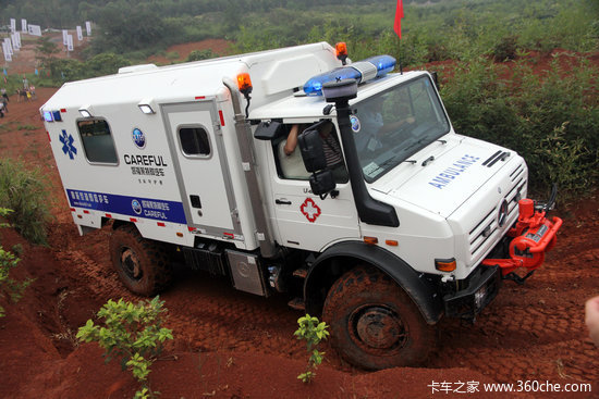 生命守护者 实拍凯福莱乌尼莫克救护车