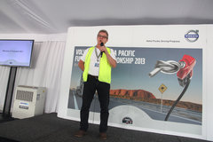 �ֶ��ּ�ʻԱ��ѵ �����෽����;���