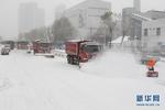 暴雪致路面结冰 渝昆高速实施交通管制