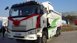 解放J6国四自卸车上线