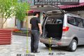 外形时尚而且驾驶平顺 试驾北汽威旺M20