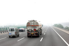 �Ϻ�ͣ��Σ��Ʒ������ҵ ����ͳһ��ɫ