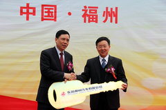 ����M7C���İ� ����ʢ������˦������