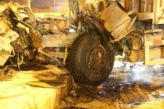 ������������ײ&nbsp;����˾����˦��������