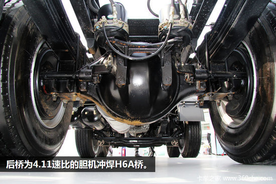 �����ɫ��&nbsp;�̵㱱����չ�ϵ�LNG����