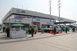 奥驰轻卡新品亮相车展