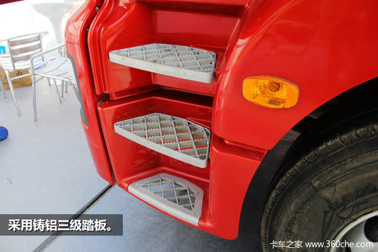 2014��Ȼ��չ��LNG������&nbsp;������M3000