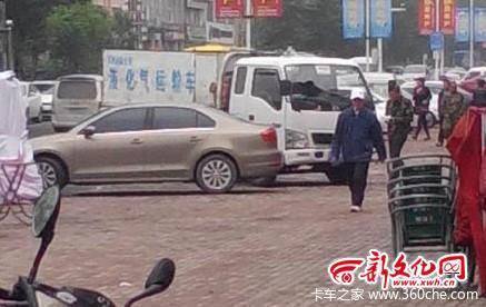 ���̱���&nbsp;����һҺ��������Ա��������