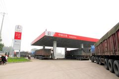 �����ͼ۽�����ϵ� ���Ȳ���100Ԫ/��