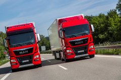 IAA��չ��MAN D38������ʹ��˫������ѹ