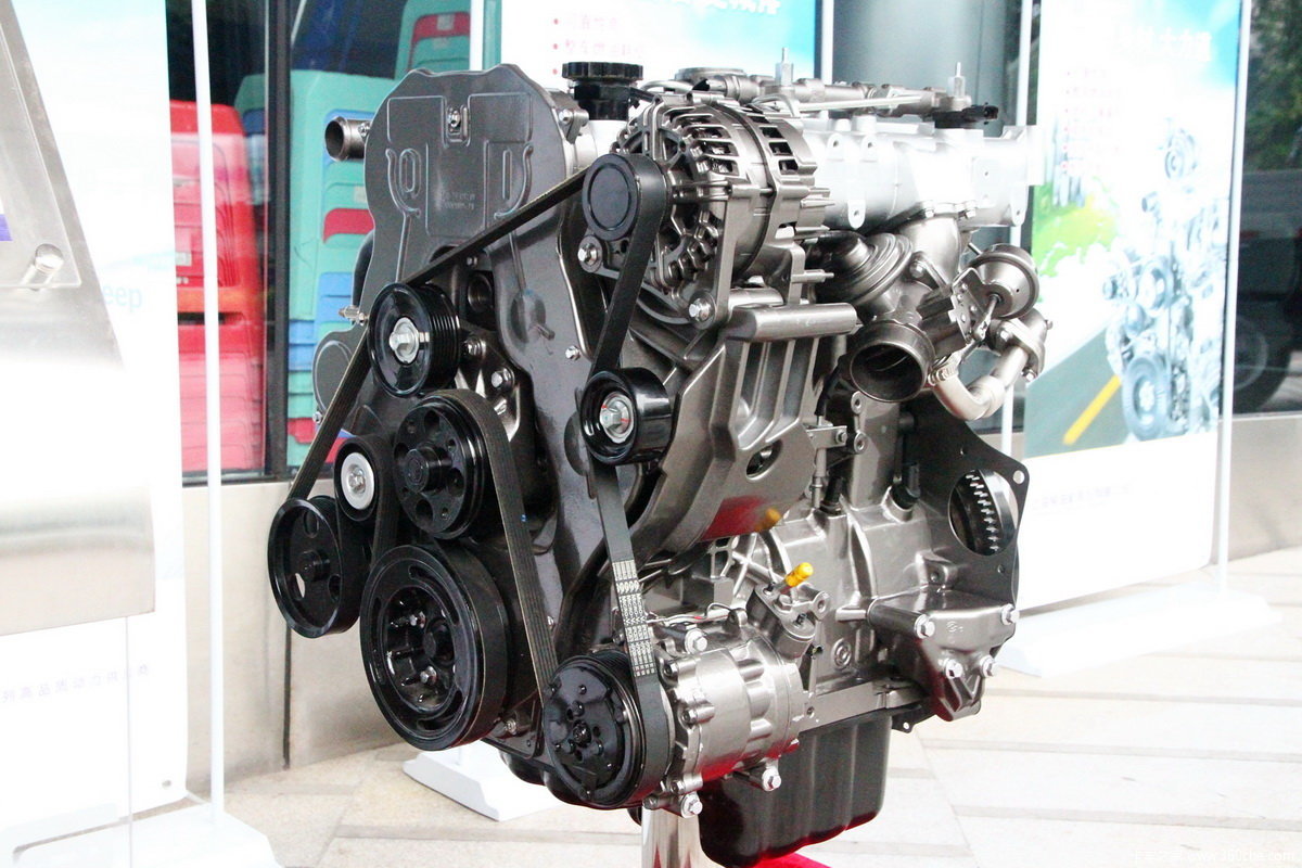 搭载vm发动机南维柯超越轻卡新品发布图片列表