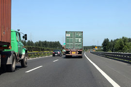 辽货车年底须安装GPS