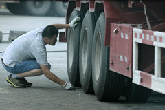 ��Ѫ�ж���и׷�� ����˾������ʵ����