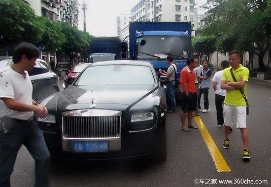 ��һ����4��&nbsp;����˾������˹��˹��׷β