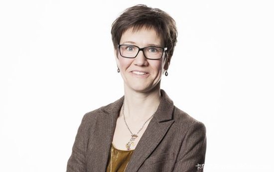 �����ڳ�;����&nbsp;�ֶ����Ƴ����ͱ�����