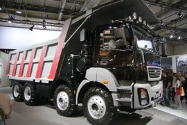 戴姆勒瞄准印度卡车