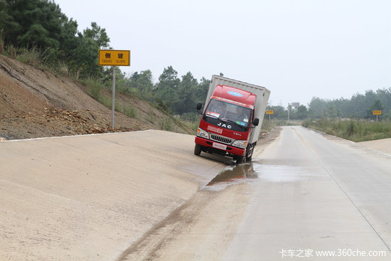 �����������Ῠ������������&nbsp;�Լ۱ȸ�