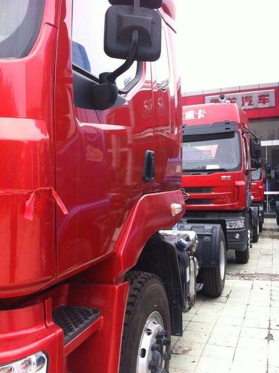 ��ռ�г�&nbsp;��������4x2ǣ������3����
